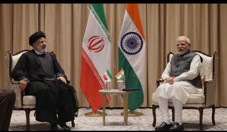 وزارة الخارجية الهندية تحذر رعاياها من السفر إلى ايران.